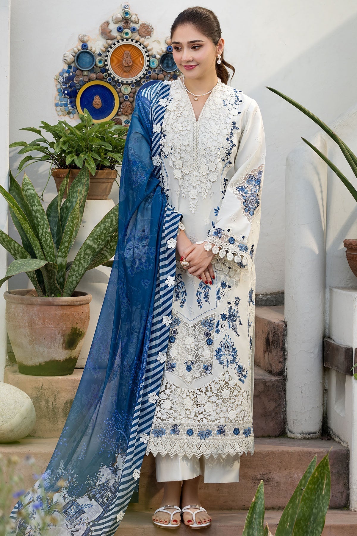 Motifz | Premium Lawn 26 | 6118-LIGRIA by Motifz - Designer Dress  - Type : Ladies Clothes - Available at Libayah - 100% Original 