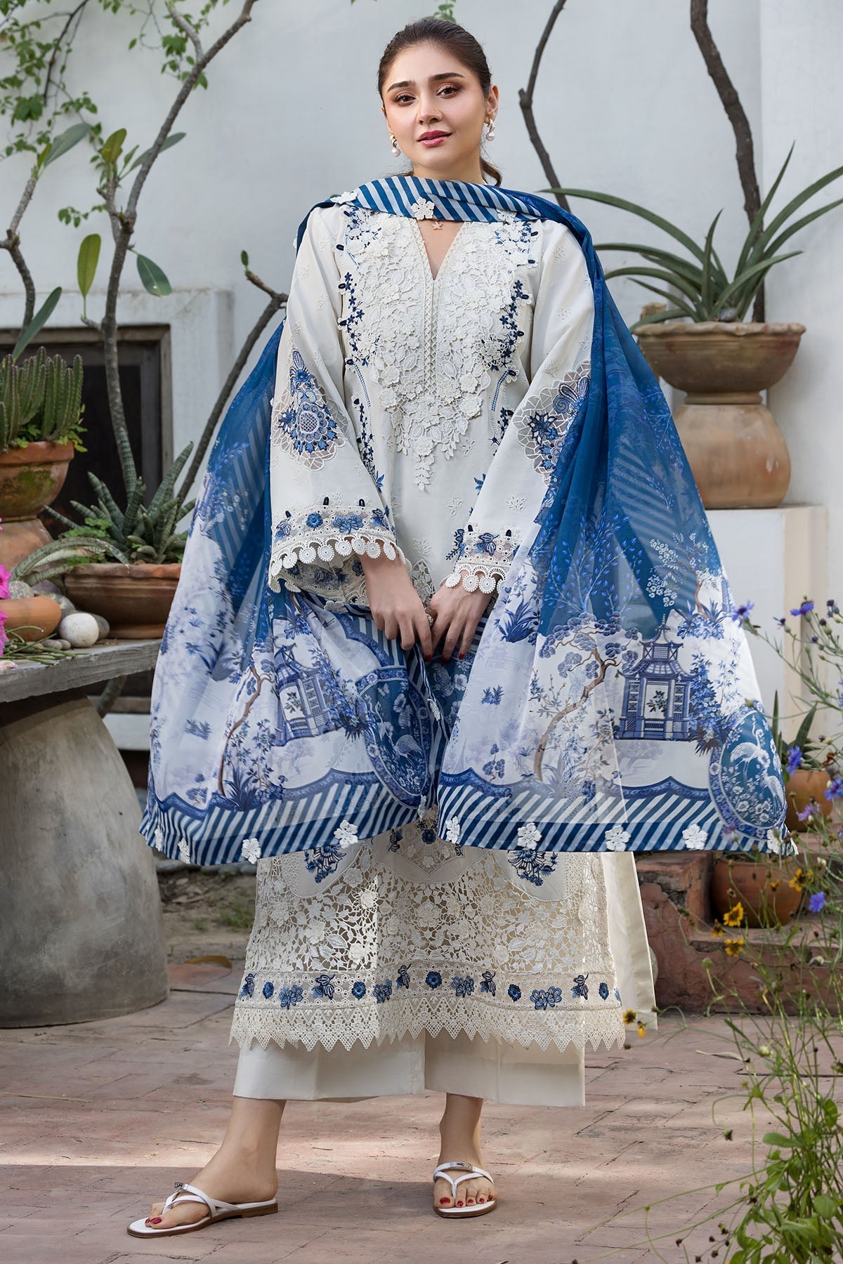 Motifz | Premium Lawn 26 | 6118-LIGRIA by Motifz - Designer Dress  - Type : Ladies Clothes - Available at Libayah - 100% Original 