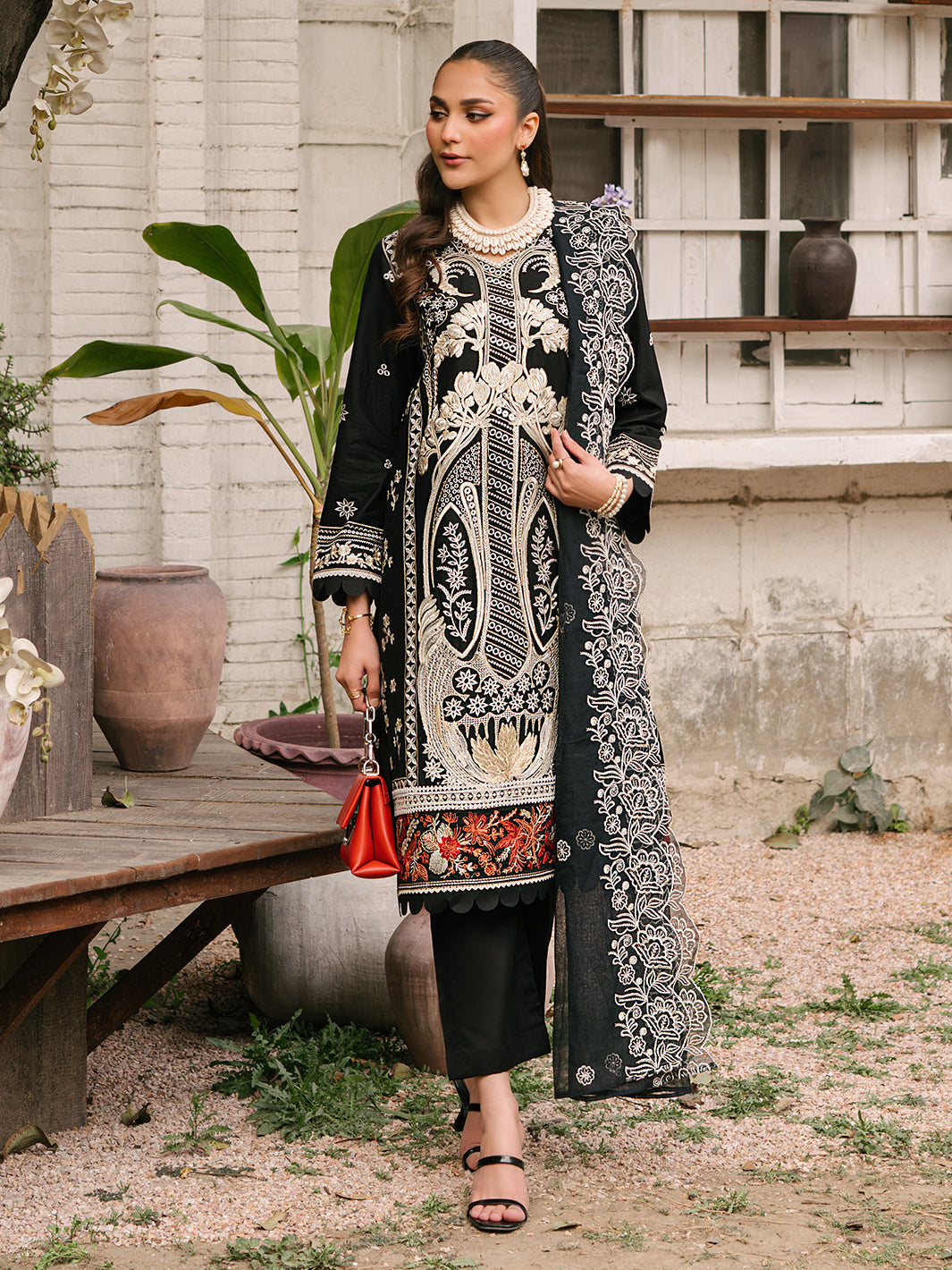 Mahnur | Masakali Luxury Lawn 24 | MK 04 - A by Mahnur - Designer Dress - Type: Ladies Clothes - Available at Libayah - 100% Original