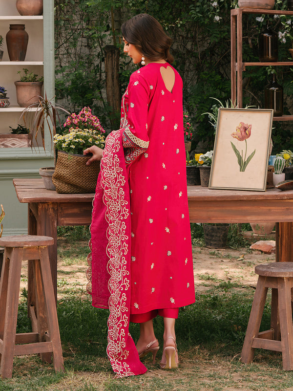 Mahnur | Masakali Luxury Lawn 24 | MK 06 - B by Mahnur - Designer Dress - Type: Ladies Clothes - Available at Libayah - 100% Original