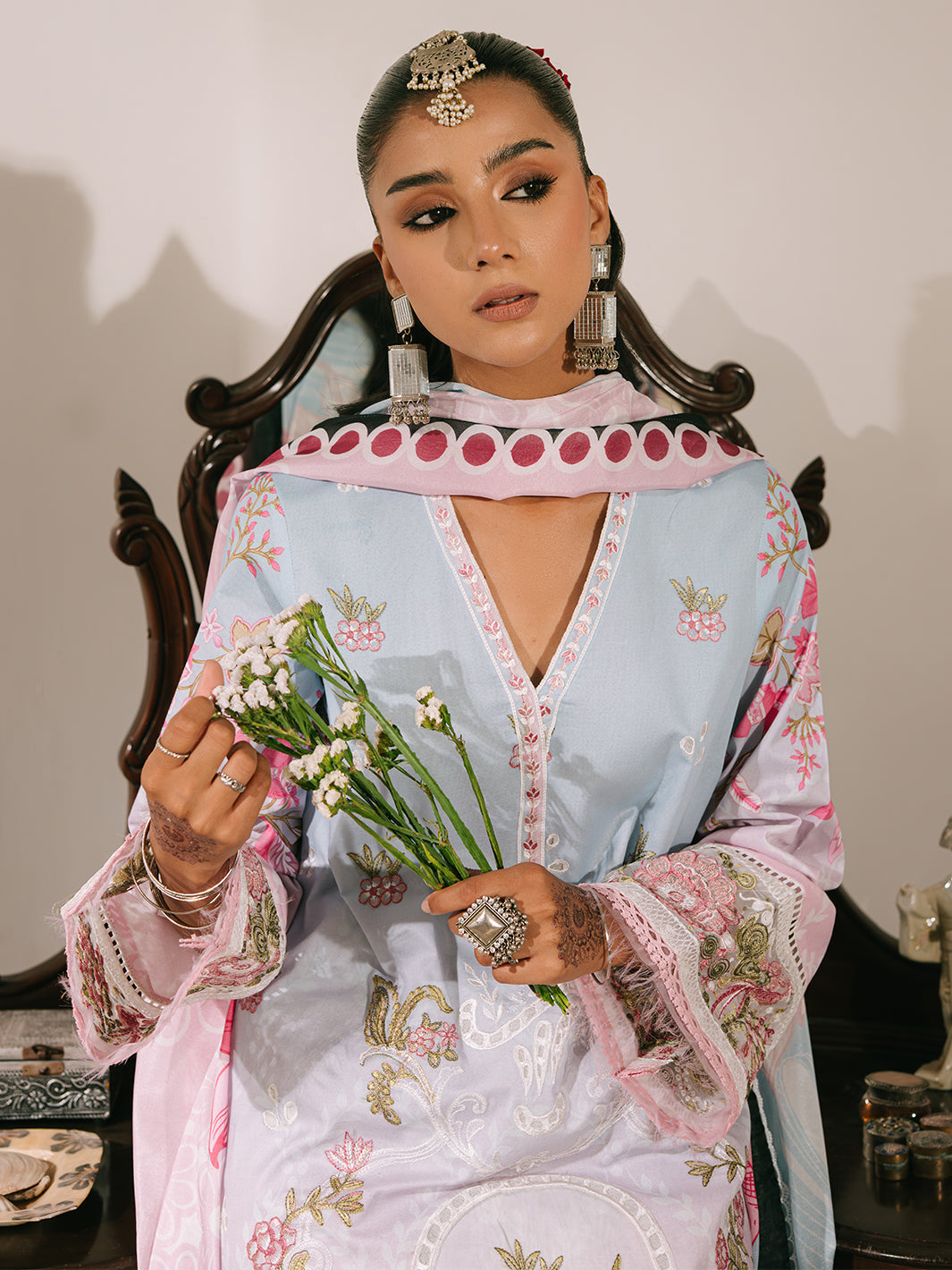 Mahnur | Shanaya Luxury Lawn 25 | Abeer by Mahnur - Designer Dress - Type: Ladies Clothes - Available at Libayah - 100% Original