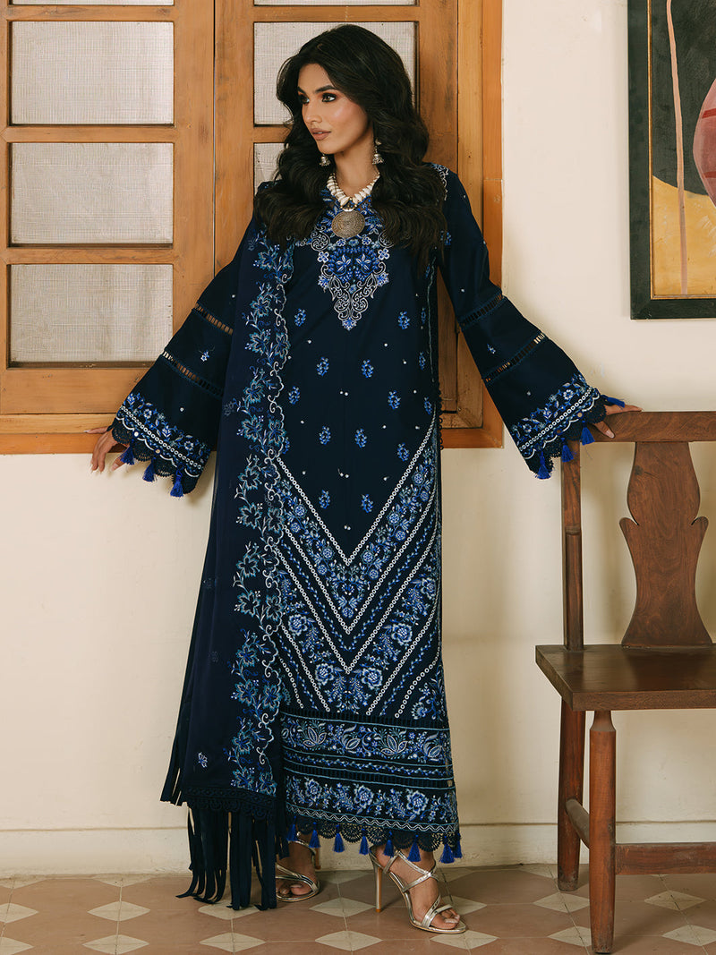 Mahnur | Shanaya Luxury Lawn 25 | Shahmina by Mahnur - Designer Dress - Type: Ladies Clothes - Available at Libayah - 100% Original