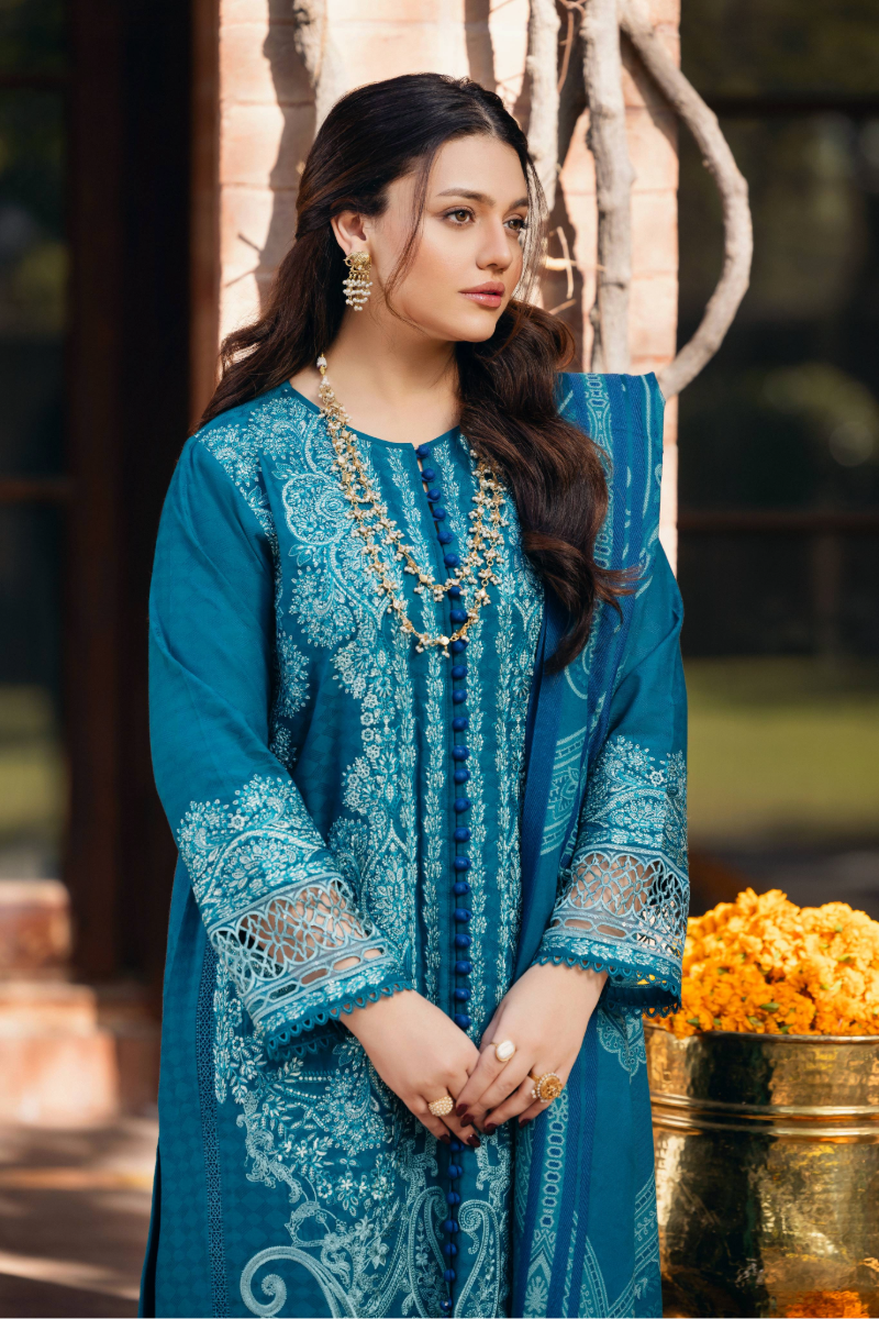 Manara | Luxury Winter 2025 | KASHMIRI by Manara - Designer Dress - Type: Ladies Clothes - Available at Libayah - 100% Original