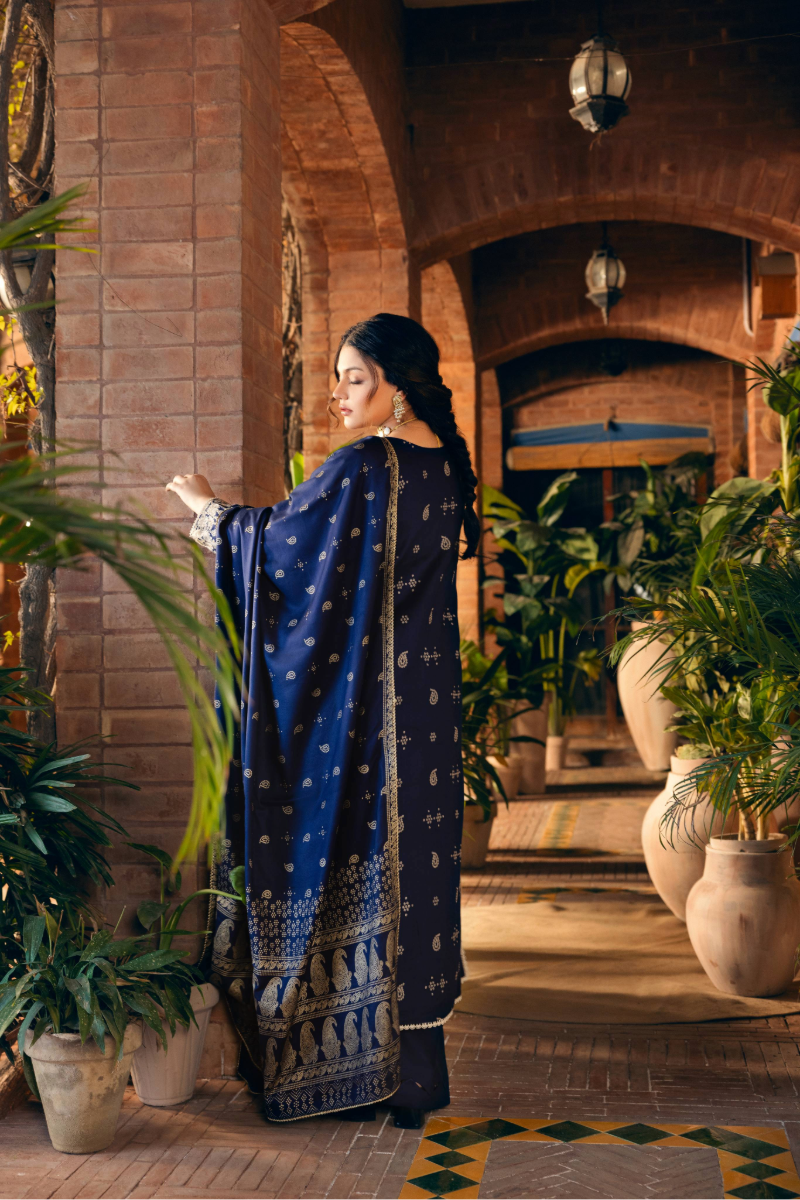 Manara | Luxury Winter 2025 | AARI by Manara - Designer Dress - Type: Ladies Clothes - Available at Libayah - 100% Original