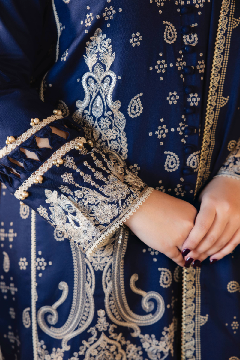 Manara | Luxury Winter 2025 | AARI by Manara - Designer Dress - Type: Ladies Clothes - Available at Libayah - 100% Original