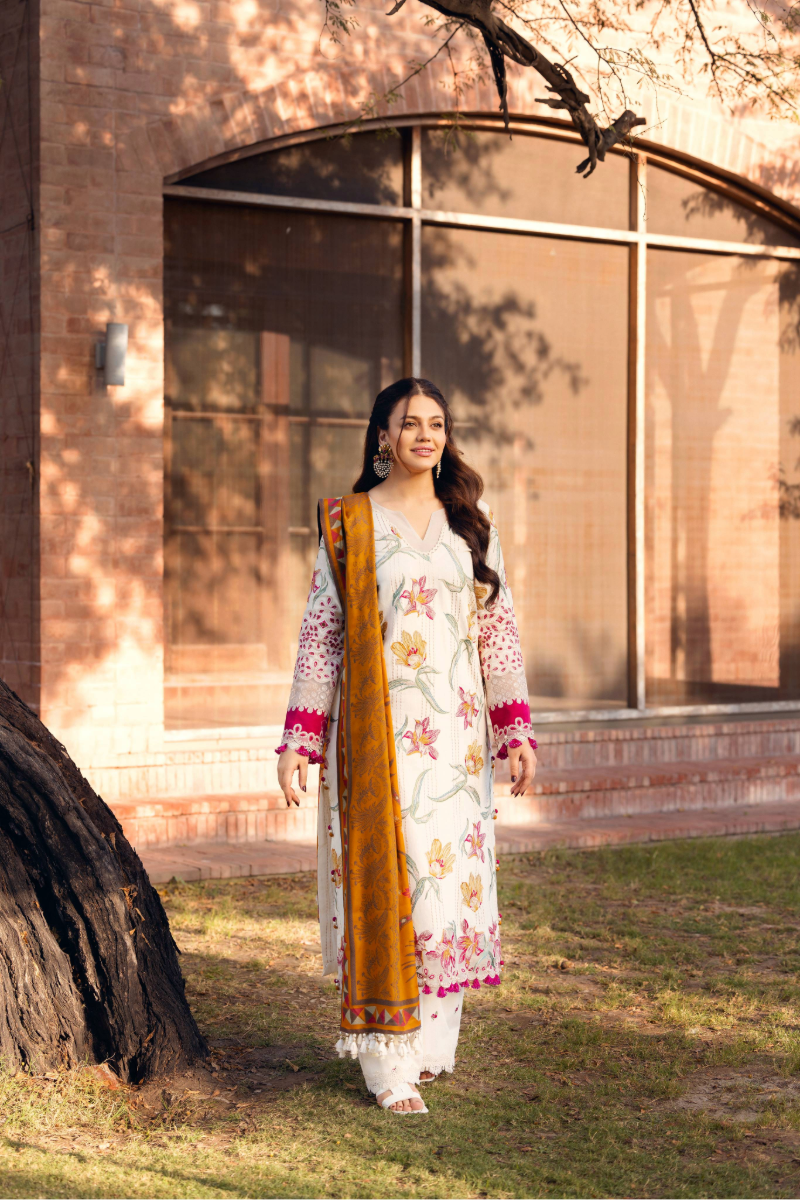 Manara | Luxury Winter 2025 | PHULKARI by Manara - Designer Dress - Type: Ladies Clothes - Available at Libayah - 100% Original