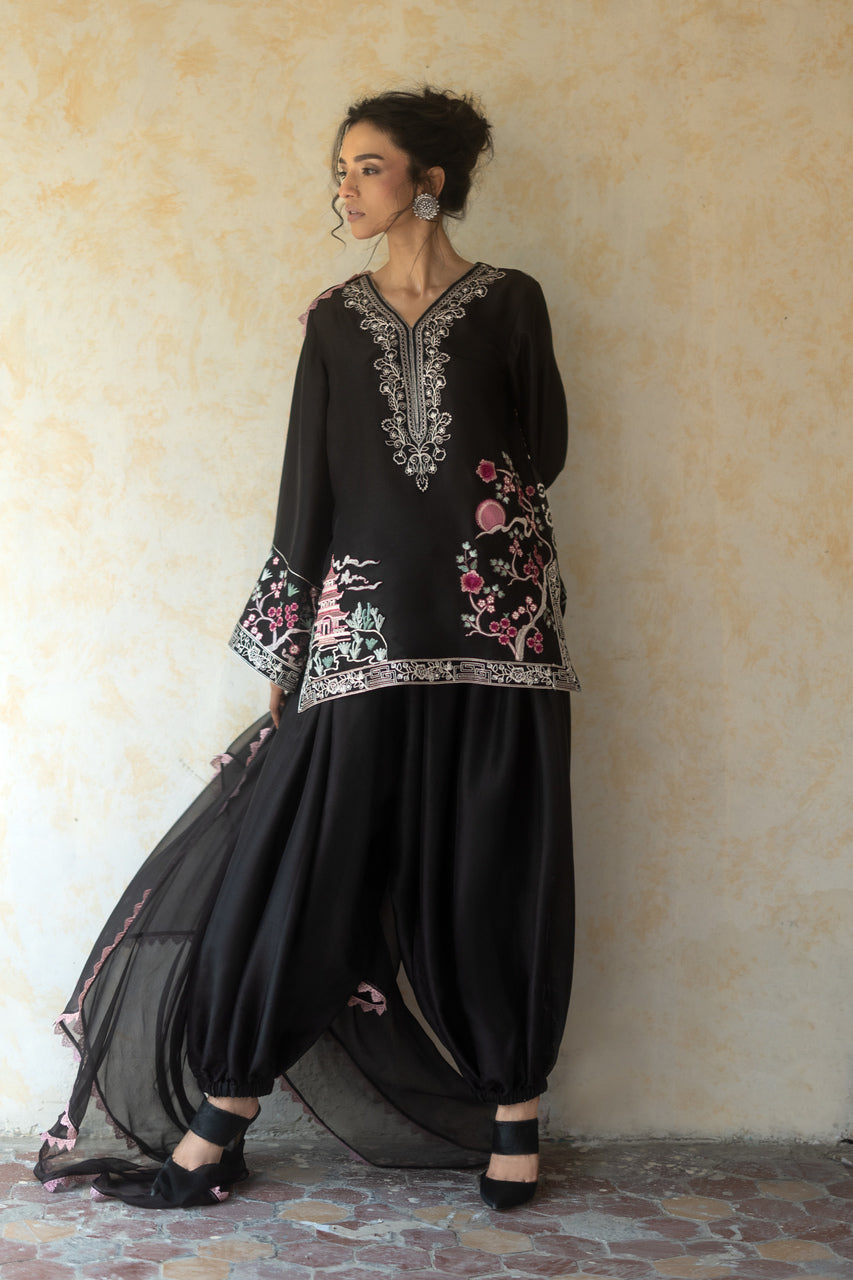 Zainab Chottani | Summer Edition 26 | Midnight Reverie by Zainab Chottani - Designer Dress  - Type : Ladies Clothes - Available at Libayah - 100% Original 
