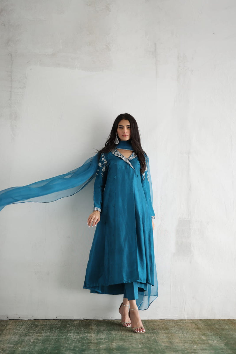 Mina Hasan | Luxury Pret | MHLP-1264 by Mina Hasan - Designer Dress - Type: Ladies Clothes - Available at Libayah - 100% Original
