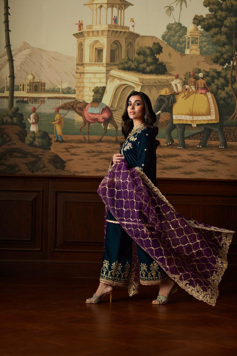 Mina Hassan | Velvet Luxe |  Amani by Mina Hassan - Designer Dress - Type: Ladies Clothes - Available at Libayah - 100% Original