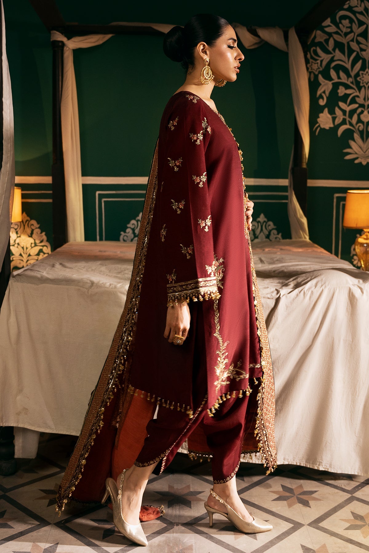 Mina Kashif | Meeral Formals 24 | Ishaal by Mina Kashif - Designer Dress - Type: Ladies Clothes - Available at Libayah - 100% Original
