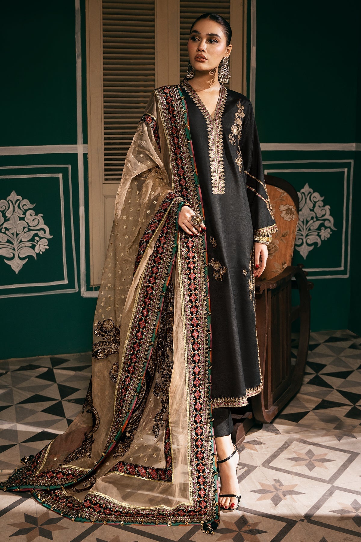 Mina Kashif | Meeral Formals 24 | Nawera by Mina Kashif - Designer Dress - Type: Ladies Clothes - Available at Libayah - 100% Original