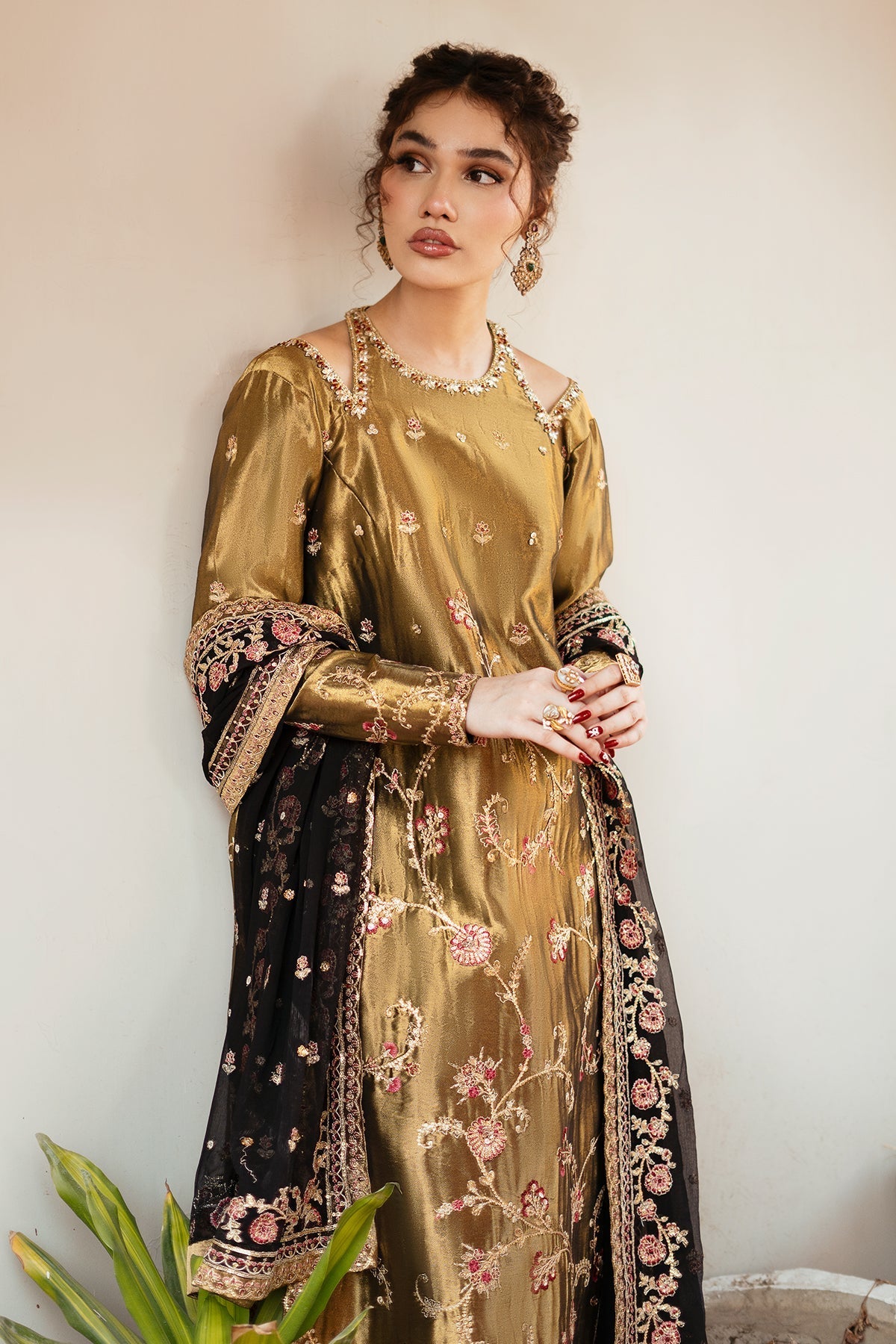 Mina Kashif | Noor Jahan Festive Edit | Maahi by Mina Kashif - Designer Dress - Type: Ladies Clothes - Available at Libayah - 100% Original