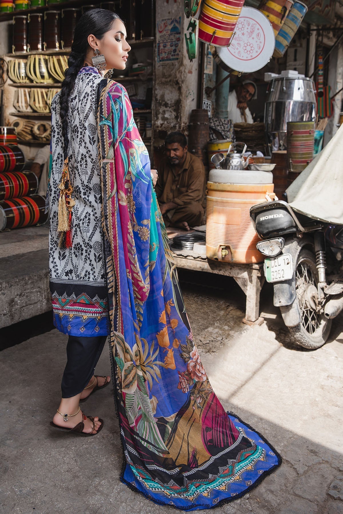 Motifz | Amal Luxury Lawn | 2937 by Motifz - Designer Dress - Type: Ladies Clothes - Available at Libayah - 100% Original