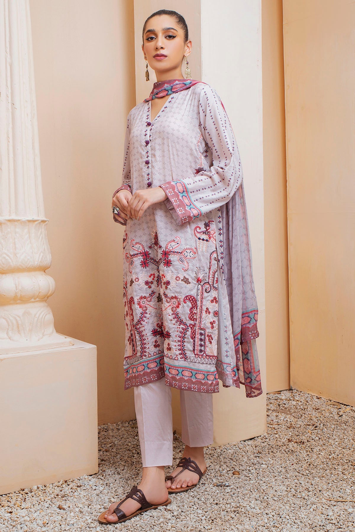 Motifz | Amal Luxury Lawn | 2956 by Motifz - Designer Dress - Type: Ladies Clothes - Available at Libayah - 100% Original
