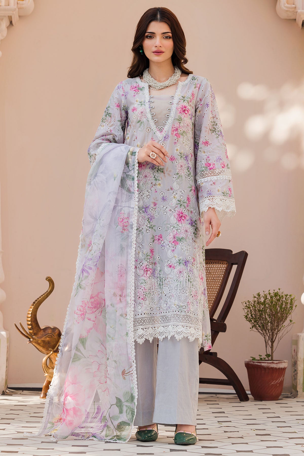 Motifz | Amal Luxury Lawn | 4625 by Motifz - Designer Dress - Type: Ladies Clothes - Available at Libayah - 100% Original