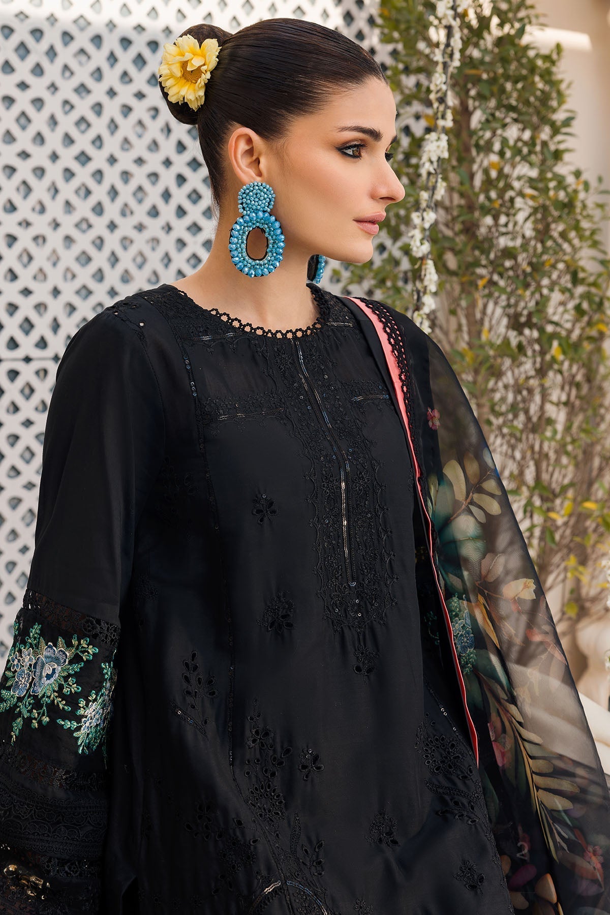 Motifz | Amal Luxury Lawn | 4630 by Motifz - Designer Dress - Type: Ladies Clothes - Available at Libayah - 100% Original