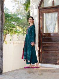 Izel | Dareen Luxury Lawn 26 | Nashmia by Izel - Designer Dress - Type : Luxury Dress - Available at Libayah - 100% Original