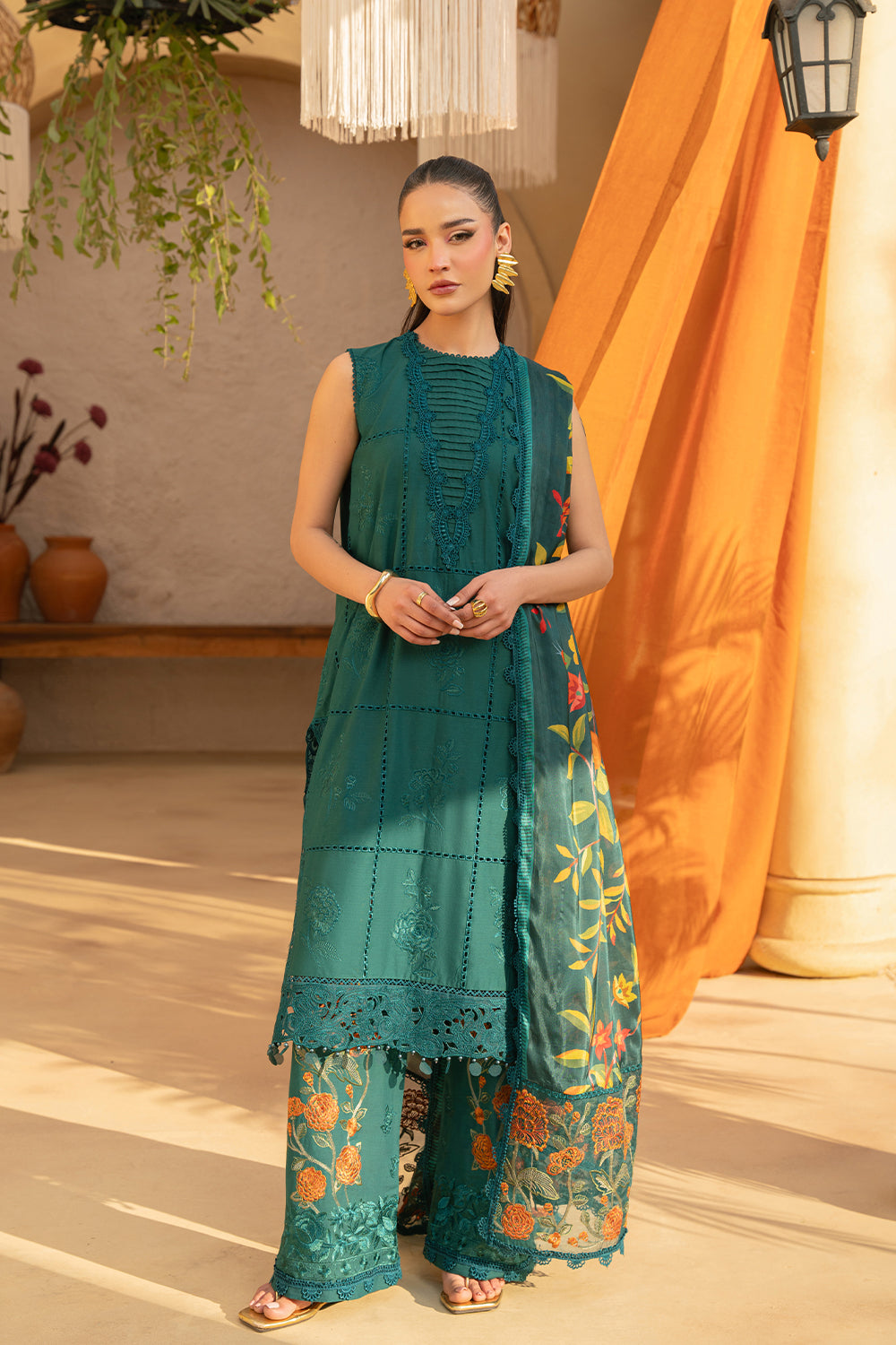 Saira Rizwan | Luxury Lawn 25 | LIRA-SRL25-10 by Saira Rizwan - Designer Dress - Type: Ladies Clothes - Available at Libayah - 100% Original