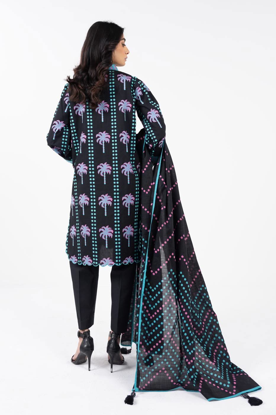 Al Karam | Winter 24 | SC-05-24 by Alkaram - Designer Dress - Type: Ladies Clothes - Available at Libayah - 100% Original