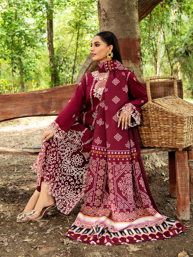 Mahnur | Hazel Winter 24 | SEREIN by Mahnur - Designer Dress - Type: Luxury - Available at Libayah - 100% Original