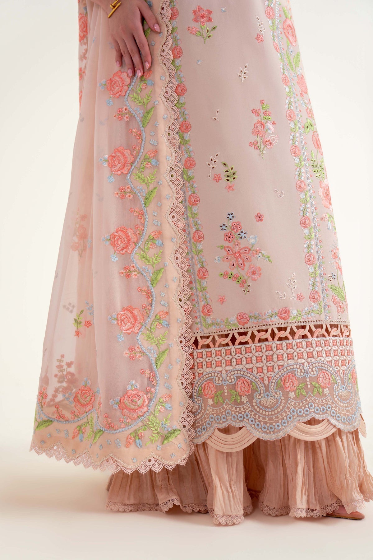 Sable Vogue | Luxury Lawn 25 | SL-03-25-V2 by Sable Vogue - Designer Dress - Type: Ladies Clothes - Available at Libayah - 100% Original