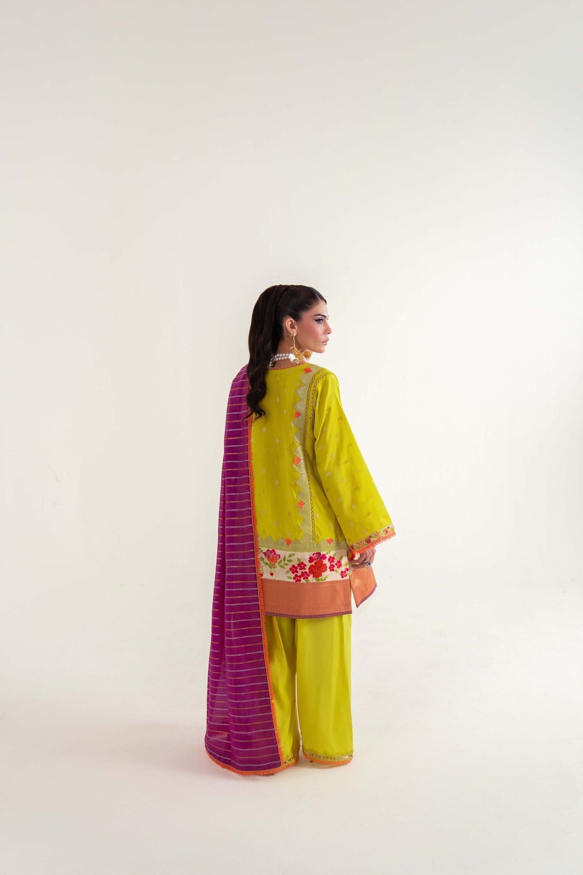 Sable Vogue | Luxury Lawn 25 | SL-04-25-V2 by Sable Vogue - Designer Dress - Type: Ladies Clothes - Available at Libayah - 100% Original