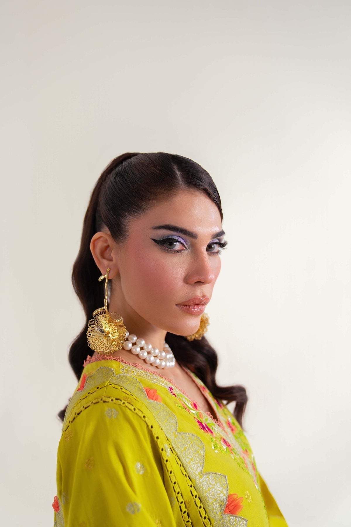 Sable Vogue | Luxury Lawn 25 | SL-04-25-V2 by Sable Vogue - Designer Dress - Type: Ladies Clothes - Available at Libayah - 100% Original