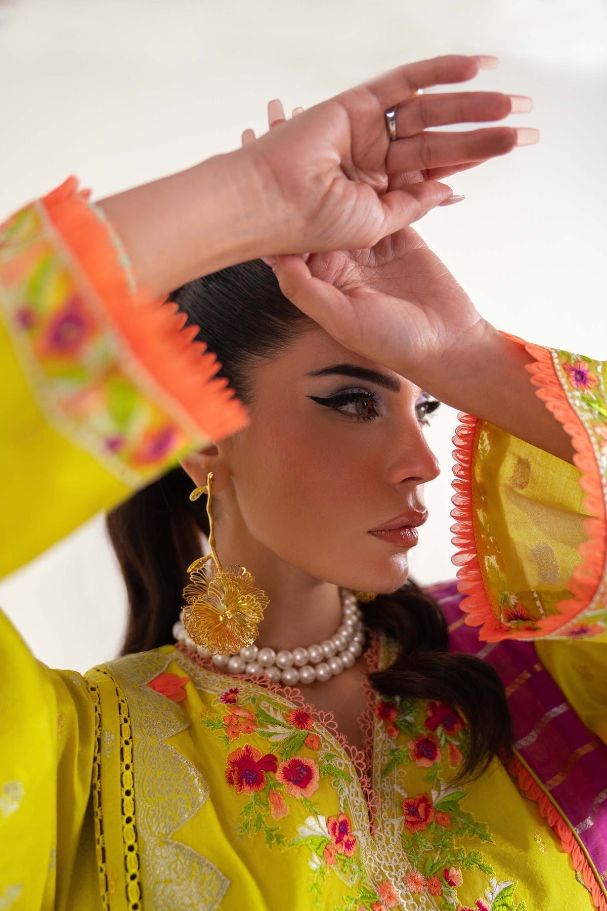 Sable Vogue | Luxury Lawn 25 | SL-04-25-V2 by Sable Vogue - Designer Dress - Type: Ladies Clothes - Available at Libayah - 100% Original