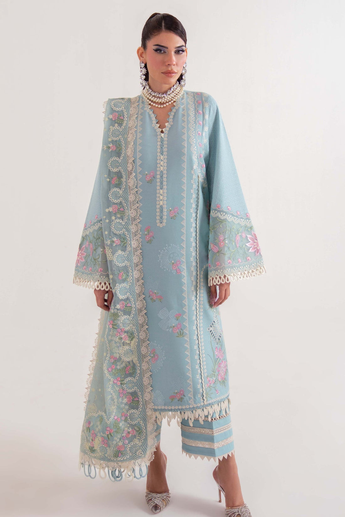 Sable Vogue | Luxury Lawn 25 | SL-06-25-V2 by Sable Vogue - Designer Dress - Type: Ladies Clothes - Available at Libayah - 100% Original