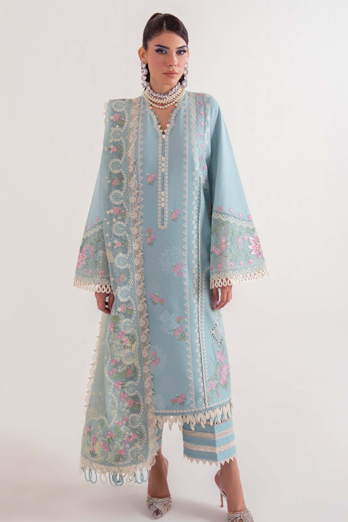 Sable Vogue | Luxury Lawn 25 | SL-06-25-V2 by Sable Vogue - Designer Dress - Type: Ladies Clothes - Available at Libayah - 100% Original