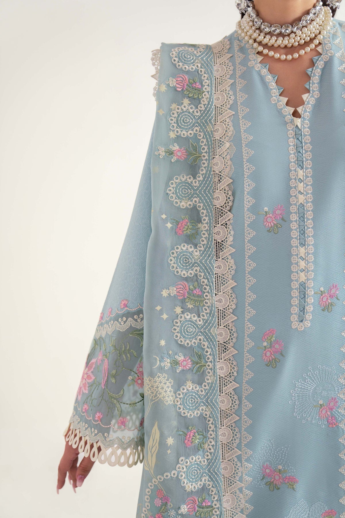Sable Vogue | Luxury Lawn 25 | SL-06-25-V2 by Sable Vogue - Designer Dress - Type: Ladies Clothes - Available at Libayah - 100% Original