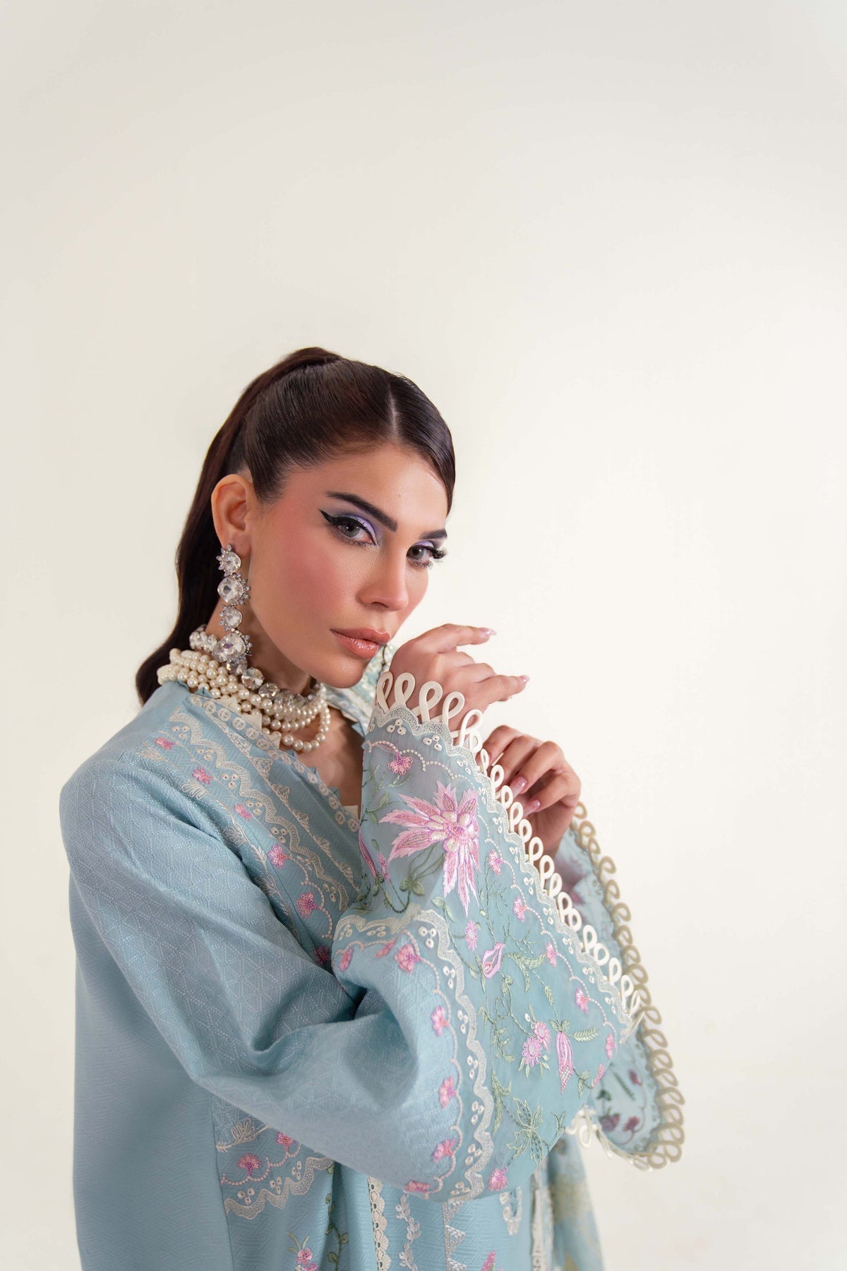Sable Vogue | Luxury Lawn 25 | SL-06-25-V2 by Sable Vogue - Designer Dress - Type: Ladies Clothes - Available at Libayah - 100% Original