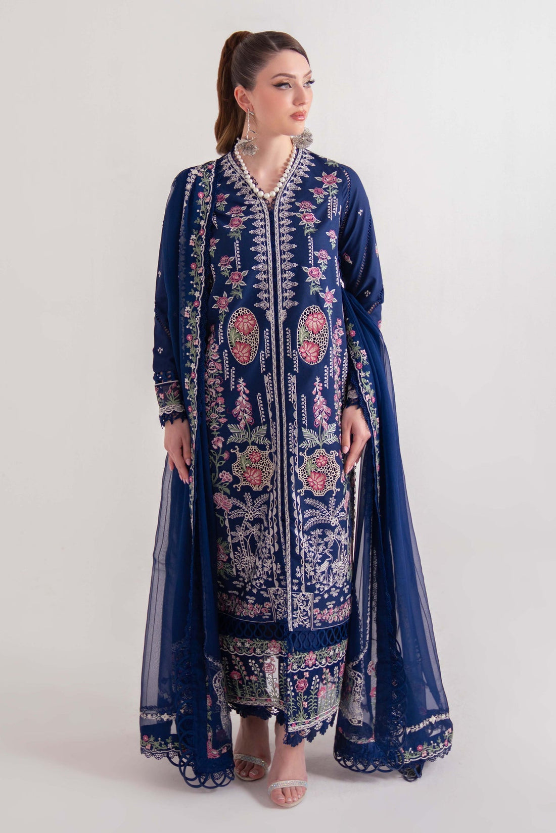 Sable Vogue | Luxury Lawn 25 | SL-07-25-V2 by Sable Vogue - Designer Dress - Type: Ladies Clothes - Available at Libayah - 100% Original