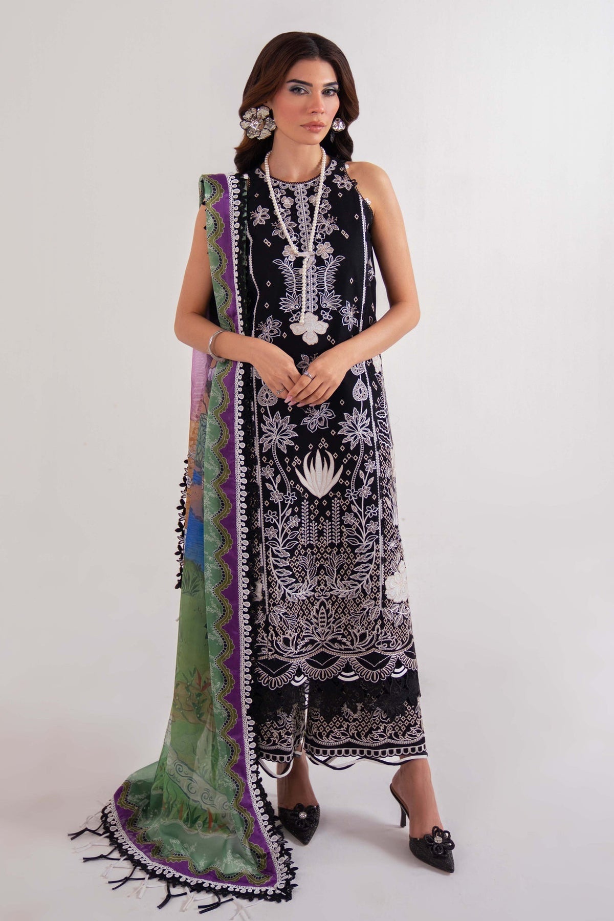Sable Vogue | Luxury Lawn 25 | SL-10-25-V2 by Sable Vogue - Designer Dress - Type: Ladies Clothes - Available at Libayah - 100% Original