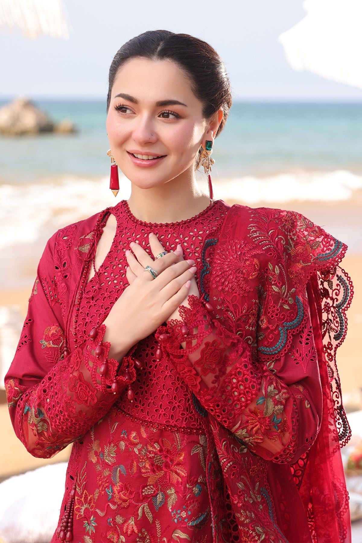 Imrozia Premium | Hania Luxury Lawn 25 | SL 82 Iswah by Imrozia Premium - Designer Dress - Type: Ladies Clothes - Available at Libayah - 100% Original