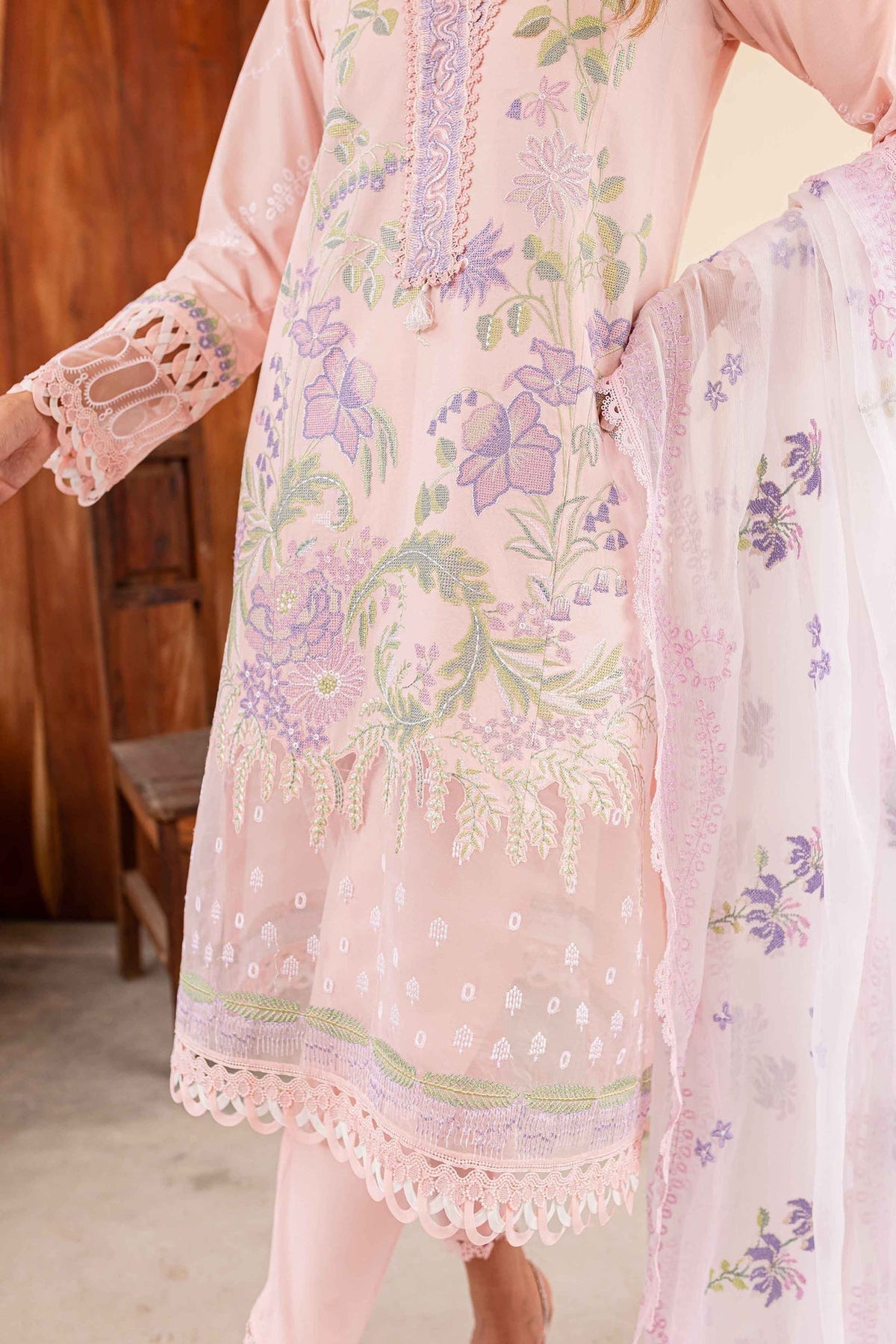 Sable Vogue | Shiree Lawn 24 | Rose Garden by Sable Vogue - Designer Dress - Type: Ladies Clothes - Available at Libayah - 100% Original