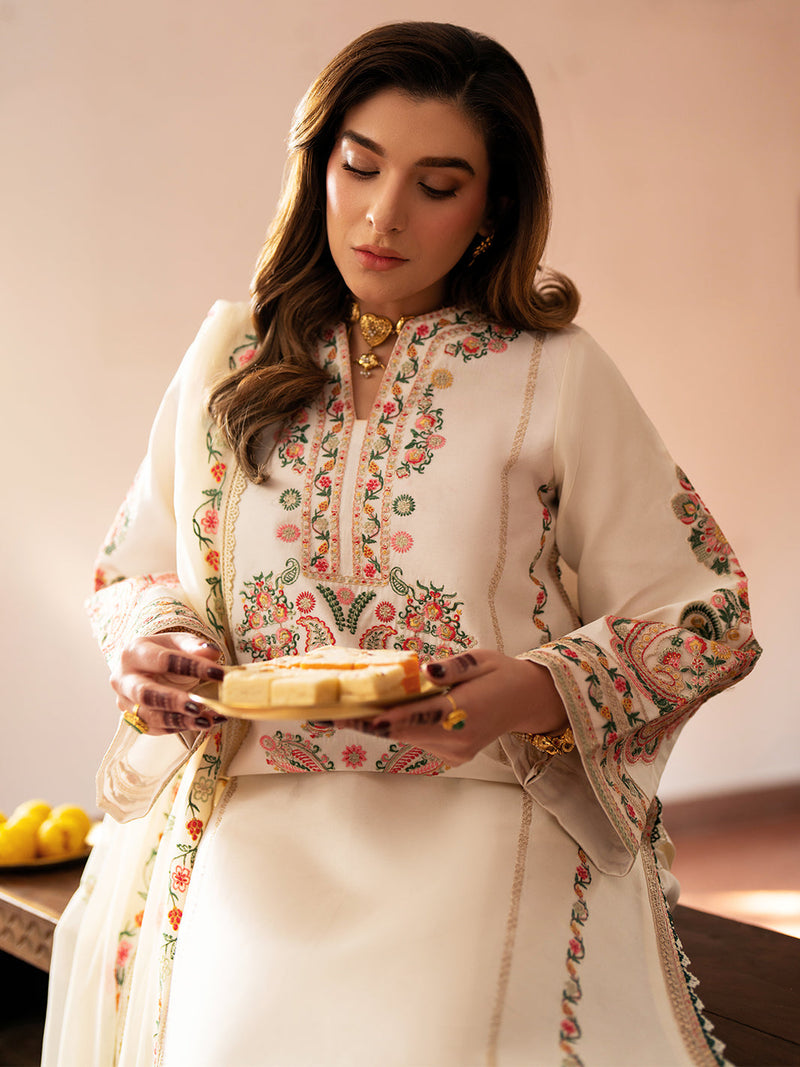 Mahnur | Satrangi Lawn 26 | ST-07 by Mahnur - Designer Dress  - Type : Ladies Clothes - Available at Libayah - 100% Original 