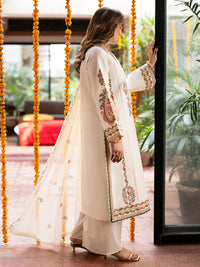 Mahnur | Satrangi Lawn 26 | ST-07 by Mahnur - Designer Dress  - Type : Ladies Clothes - Available at Libayah - 100% Original 
