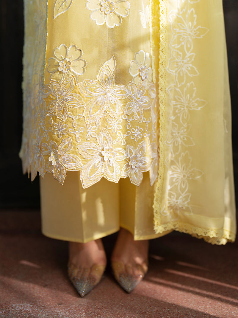 Mahnur | Satrangi Lawn 26 | ST-11 by Mahnur - Designer Dress  - Type : Ladies Clothes - Available at Libayah - 100% Original 
