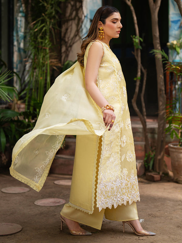 Mahnur | Satrangi Lawn 26 | ST-11 by Mahnur - Designer Dress  - Type : Ladies Clothes - Available at Libayah - 100% Original 