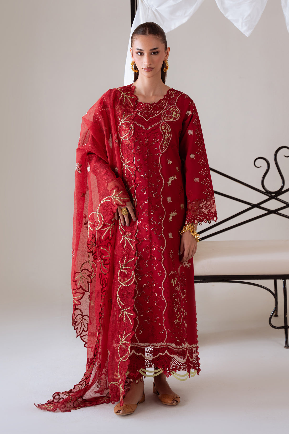 SEHR (AV-07) – authentic Pakistani dress from the Aabyaan Miraal Signature Embroidered Viscose 25 collection for women in the UK