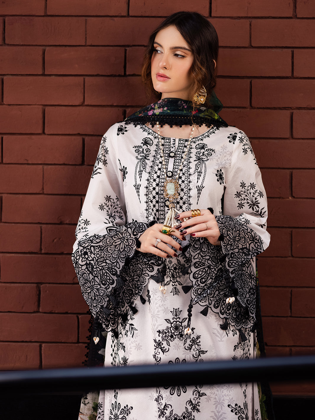 Mahnur | After Hours Luxury Lawn 25 | Sundaze Soiree by Mahnur - Designer Dress - Type: Ladies Clothes - Available at Libayah - 100% Original