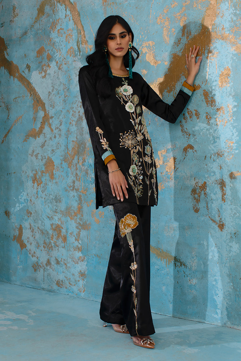 Wardha Saleem | Luxury Pret Fusion Wear | GISELE - FORMAL ( 2 PC) by Wardha Saleem - Designer Dress - Type: Ladies Clothes - Available at Libayah - 100% Original