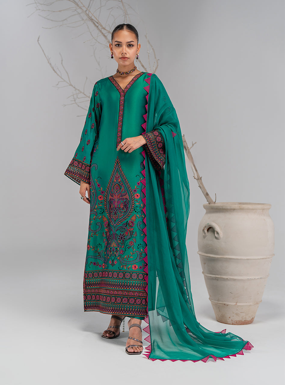 Zainab Chottani | Luxe Pret 25 | Zelina by Zainab Chottani - Designer Dress  - Type : Ladies Clothes - Available at Libayah - 100% Original 