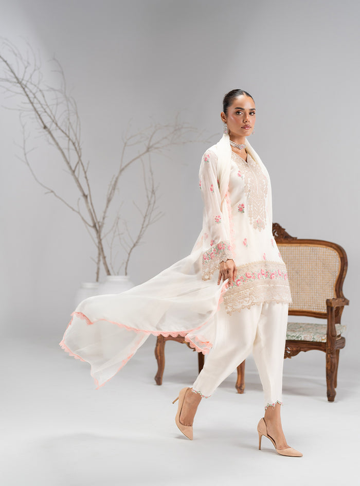 Zainab Chottani | Eid Pret 25 | Avia by Zainab Chottani - Designer Dress - Type: Ladies Clothes - Available at Libayah - 100% Original
