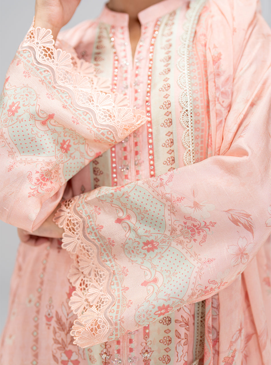 Zainab Chottani | Luxe Pret 25 | Eshe by Zainab Chottani - Designer Dress  - Type : Ladies Clothes - Available at Libayah - 100% Original 