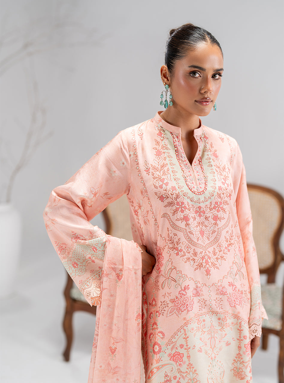 Zainab Chottani | Luxe Pret 25 | Eira by Zainab Chottani - Designer Dress  - Type : Ladies Clothes - Available at Libayah - 100% Original 