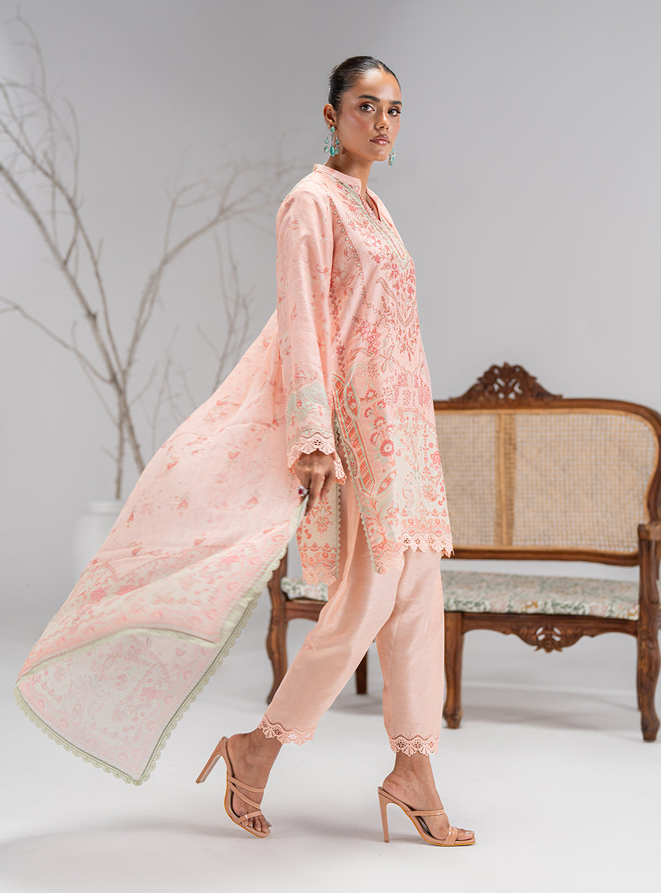 Zainab Chottani | Luxe Pret 25 | Eira by Zainab Chottani - Designer Dress  - Type : Ladies Clothes - Available at Libayah - 100% Original 