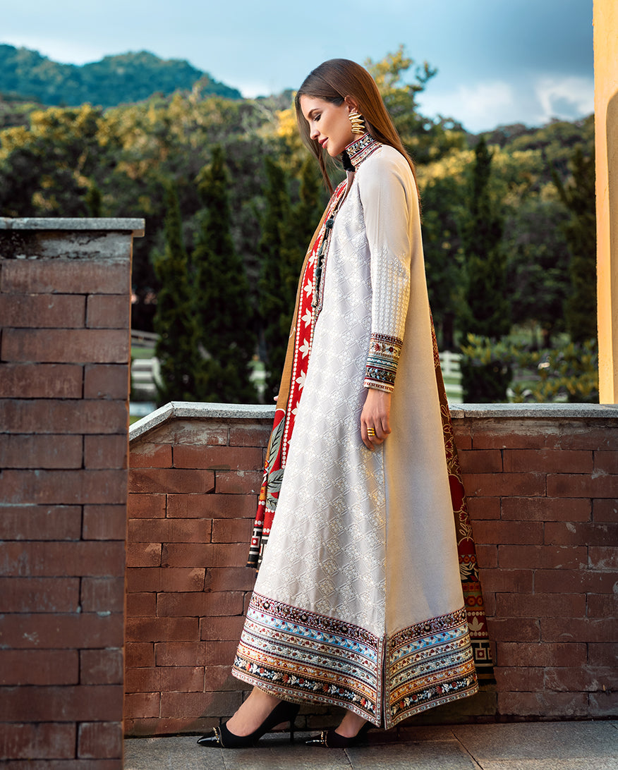 Tuscan Dawn – authentic Pakistani dress from the Mushq Winter Broadway 25 collection for women in the UK.