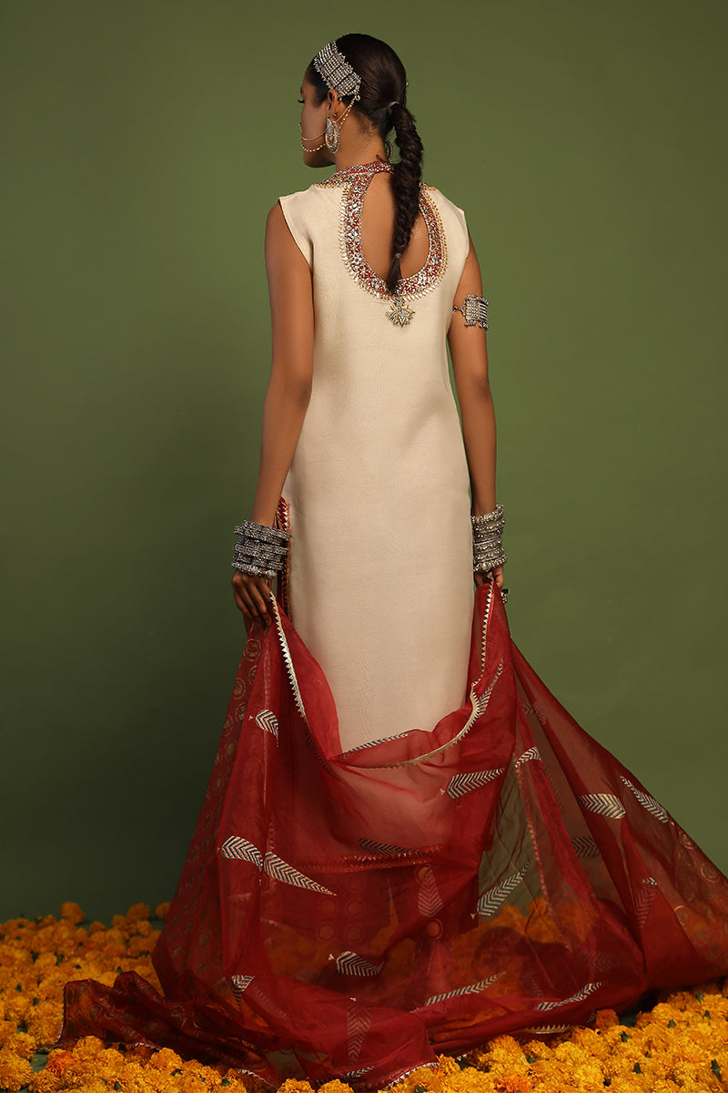 Wardha Saleem | Luxury Pret Traditional Wear | NAQSH - SHIRT WITH IZAAR (2 PC) by Wardha Saleem - Designer Dress - Type: Ladies Clothes - Available at Libayah - 100% Original